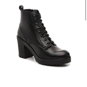 Steve Madden Mackelle Black leather combat boots